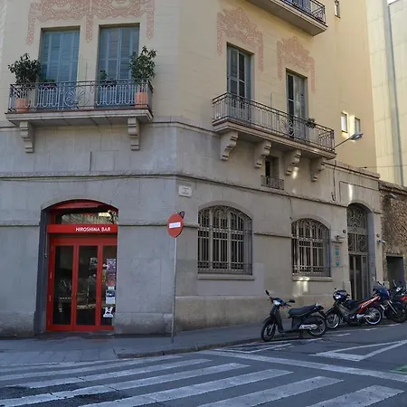 Pensión Apolo 2*