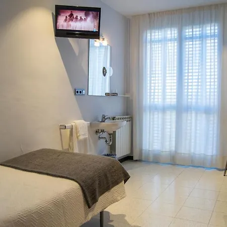 Apolo Guest house