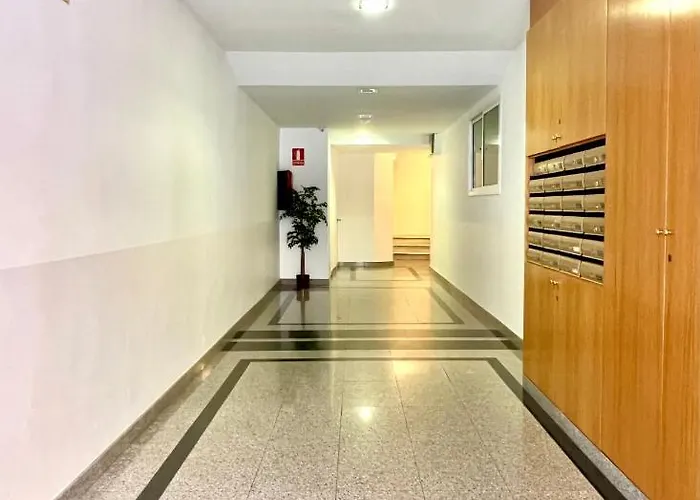 Apolo Πανσιόν Βαρκελώνη